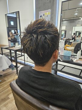 ウーラバイウェルズ 大和八木(U-ra by wells) Men'sショート
