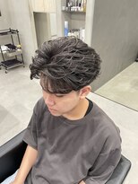 トーン(tone) フェザーショート/フェザーパーマ/ケアパーマ/メンズカット