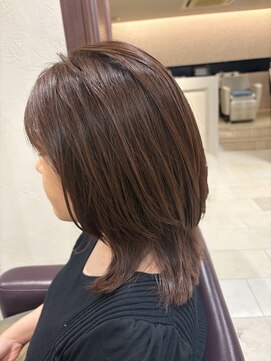 ヘアメイク カン プラスエフ(HAIR MAKE KANN+f) ミィディアムレイヤー/イルミナカラー/外ハネ