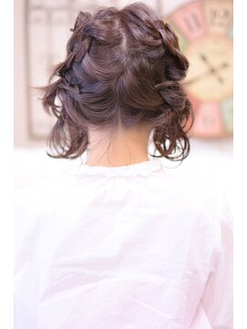 メイズ(MAZE) 【メイズ東中野・鍛原志行】ハートの編み込みツインテール