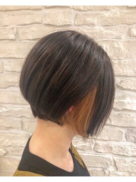 ゾンネ(ZONNE) 【ZONNE】暗髪アッシュ前下がりインナーボブカラー