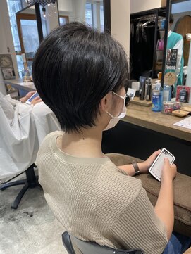 ビヨウシツ ポスタ スッキリ軽いスウィングショート 正木ゆかり