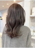 福山市美容室Caary人気 くすみベージュさらさらストレートヘア