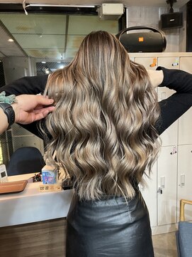 ラフ(LAFF) #黒髪#ボブルフ#ネビージュ#小顔#ワンレン