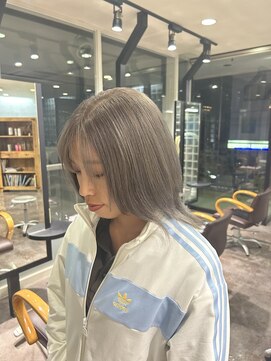 シャラクアクティ(sharaku acty) グレージュ