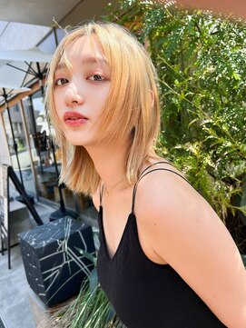 ケイト(kate) 【kate 大宮】ホワイトブロンド×外ハネボブ