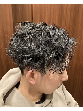 ヒロギンザ 六本木店(HIRO GINZA) センターパート×ツイストスパイラルパーマ