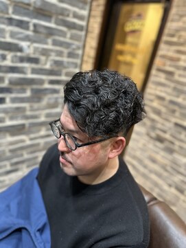 ミリオンバックス 御徒町店(Million Backs) かき上げ/ツーブロ/メンズパーマ<理容室>[メンズ/眉毛]