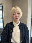 【RIENS】ラウンドバング+ブロンドカラー×馬越麗奈『ブリーチ』