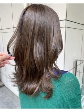 ティエラ 原宿 表参道(Tierra) 〈Tierra毛利仁美〉伸ばしかけの方にもオススメ!外ハネミディ