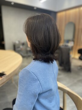 リファインド(REFINED) 大人気外ハネくびれヘア　　村田