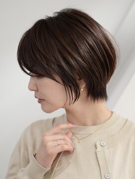 エリマ 横浜西口(elima) 顔周りレイヤーカットくびれヘア切りっぱなしボブ大人ボブ30代