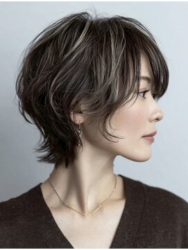 ハーツ(Heart's) ミセスショート×白髪ぼかしカラー30代40代50代60代