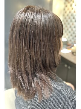 ディーボーイ 健軍店(D-BOY) ベージュカラー