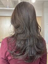 フルリール(fleurir)&nbsp;バタフライレイヤー/ハッシュカット/グレージュカラー