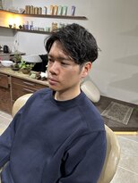 シラス(SiLasu) ツイストスパイラルパーマ×アップバングショート