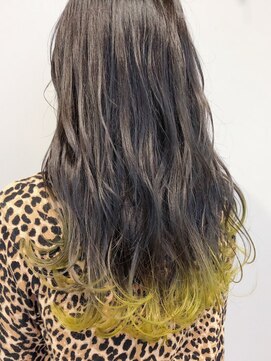 ヴィレッタ(VIRETTA) グレーアッシュ×ネオンイエロー裾カラー