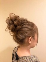 ヘアーメイクサロン リュクス(Hair make salon LUXE) お団子ヘア