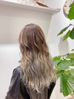 アース クロスガーデン川崎店(HAIR&MAKE EARTH)&nbsp;ギャル必見！夏のホワイトグラデーション