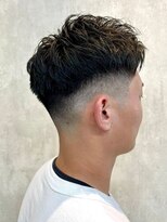 インフィニィト ネオ(INFINITO NEO) フェードをとりいれたショートスタイル