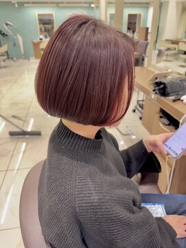 アッシュ 下北沢店(Ash) チェリーピンクのパツッとボブ