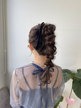 ブレイク(BREK) 編みおろしポニーテール