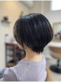ショートボブ