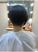 レディースアシンメトリー刈上ショート