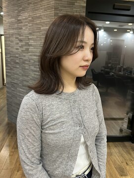 ミラ(MIRA) 暗めカラー／秋カラー／マロンカラー／ミディアムスタイル