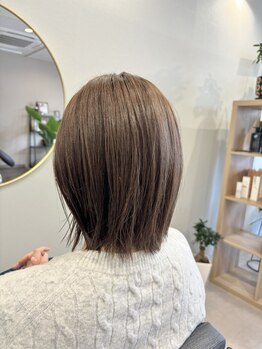 大人女性必見◇白髪やパサつき、気になり始めたお悩みに。寄り添った提案と施術でワンランク上の仕上がりへ