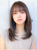 大人ガーリー似合わせミディアムレイヤーカットダークアッシュ