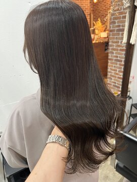 ヴィップルーム(viproom) ツヤ髪スタイルブルージュマッシュウルフイヤリングカラー