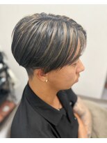 ロッカ(ROCCA) ハイライトマッシュ×刈り上げショート