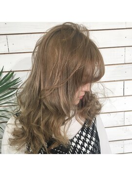 ビーヘアサロン(Beee hair salon) ブリーチ×ベージュカラー