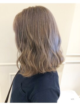 ローバー(ROVER) ハイトーン肩ボブ