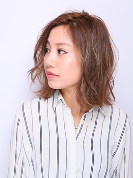 ラピッシュ Lapish桜田店 〈ラピッシュ桜田店〉似合わせカットこなれミディスタイル
