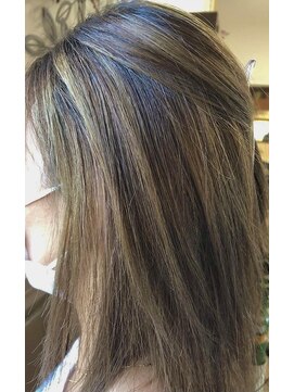 美容室 ジャガ(JAGA) 白髪ぼかしのハイライト