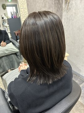 ギンイロ(giniro) レイヤーボブ