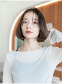 切りっぱなしボブ顔まわりレイヤーナチュラルカラー小顔前髪