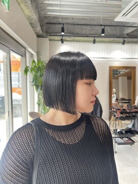 アドア 横浜(ADORE) 【ADORE横浜】切りっぱなし×ミニボブ