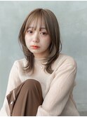 ベージュ/顔周りレイヤー/大人可愛い