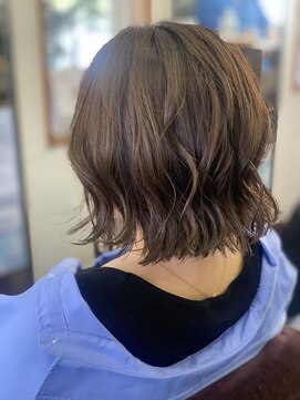 ピックアップ(Pick UP) ボブヘア　外ハネ巻き髪　20代30代40代50代