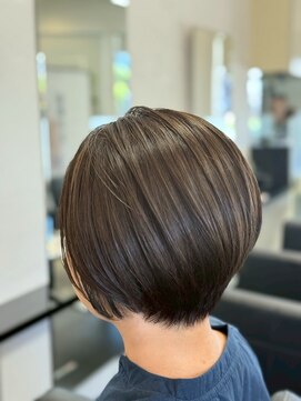 ヘアメイク ウエニ 上本町(HAIR MAKE UE2) 【谷町6丁目/30代40代50代/ミセス】白髪染め・白髪ぼかしも