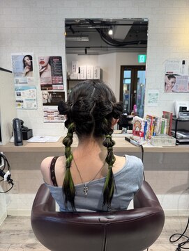 コワファースト長崎シャンプーボーイ 2nd(COIFF1RST 長崎 SHAMPOO BOY) ヘアセット お呼ばれアレンジ LIVEアレンジ ツインリボン