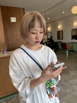 ロビー(LOBBY)&nbsp;ハイトーンなボブ