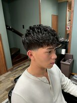 スタンドバーバー 柏(STAND BARBER)&nbsp;MEN’S HAIR/サーフカール/刈り上げセンターパート/柏