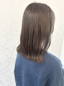 ヘアーデザイン アンジェロ インアルト(Hair Design Angelo In alto) 30代/40代/50代/ミディアム/グレージュ