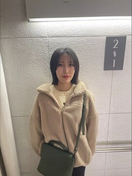 シータ(CITA) ミディアムボブ×顔まわりレイヤー