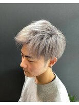 men's salon Gaudi 西宮北口店【メンズサロン ガウディ】【4月3日OPEN（予定）】&nbsp;ホワイトシルバー
