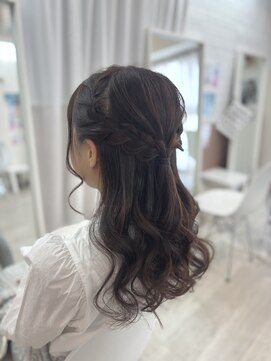 ホワイト 錦2号店(White) 編み込みハーフアップ